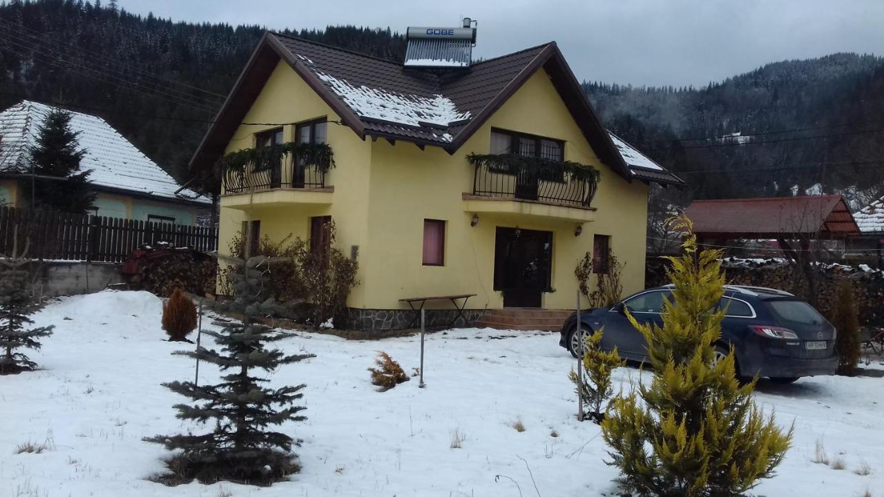 Casa Magnolia Hotel Tulghes Exterior photo